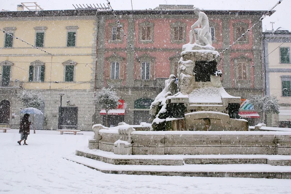 Cecina, Livorno, Toscana - queda de neve — Fotografia de Stock