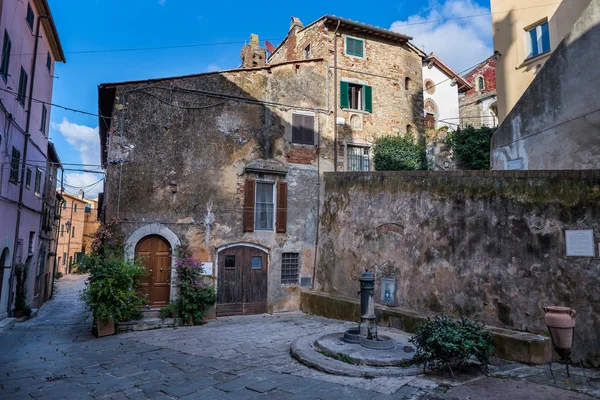 Castagneto carducci, leghorn, italien - etruskische küste — Stockfoto