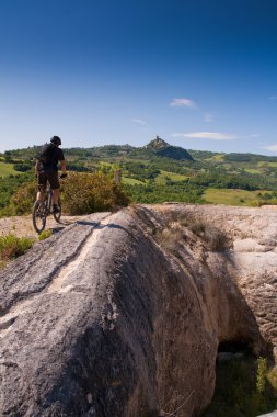 Val d'Orcia, Siena, Toskana, İtalya - gezi dağ bisikleti