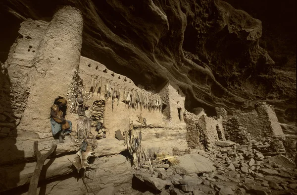 Малі, Африка - село Догонов і типовий бруду будівлі — стокове фото