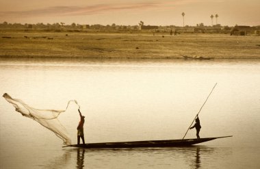 Mopti, Mali, Afrika - Ba birleştiği şehrin bağlantı noktası