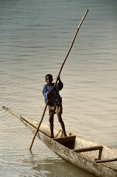 Mopti, малі, Африка - порту міста, де він приєднується м'яч у лунку — стокове фото