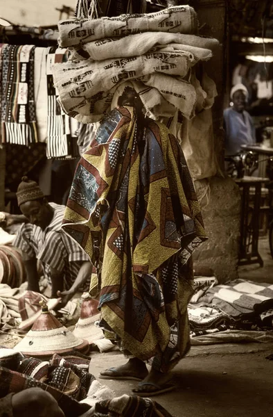 Mopti, Mali, África - o porto da cidade onde se junta ao Ba — Fotografia de Stock