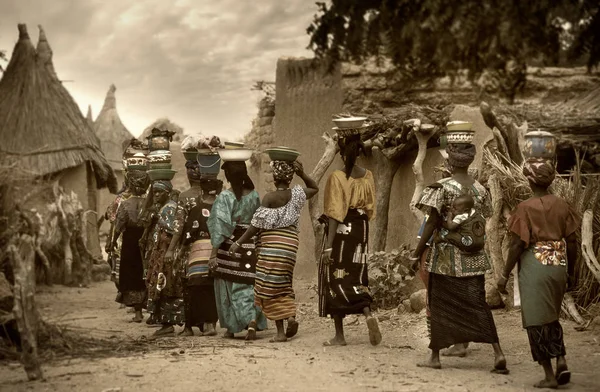 Mali, Batı Afrika - Dogon köy çamur evler, Peul ve Fulani p
