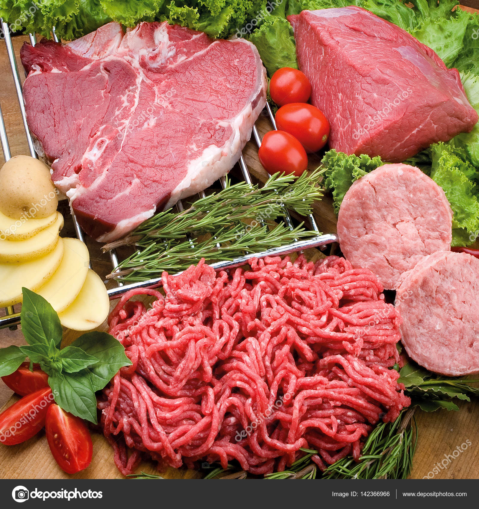 Beef, ground meat, hamburger Stock Photo by ©robertonencini 142366966