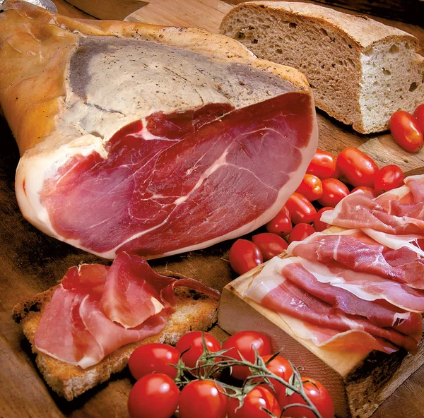 Prosciutto dolce pane italiano e toscano — Foto Stock