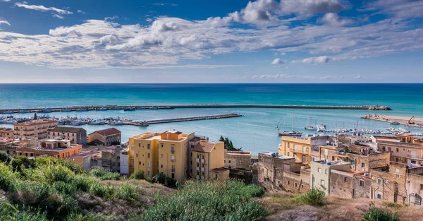 Sciacca, Itálie - 18. října 2009: panoramatický výhled na pobřeží v Sciacca — Stock fotografie