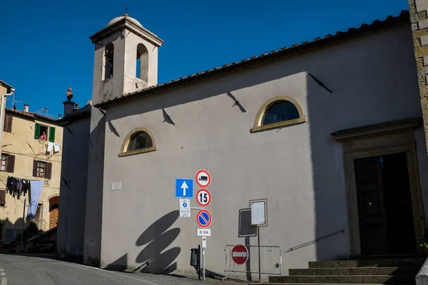 GUARDISTALLO, Pisa, Itália - 23 de abril de 2017: Presunto histórico da Toscana — Fotografia de Stock