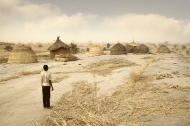 Mali, Batı Afrika - Peul Köyü ve tipik çamur binalar