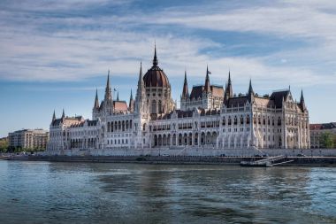 Budapeşte, Macaristan - Parlamento ve iktidar sarayları