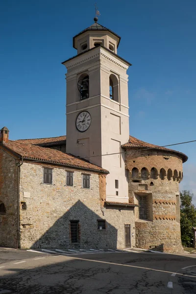 Lerma, Piemont, Włochy - zamek — Zdjęcie stockowe