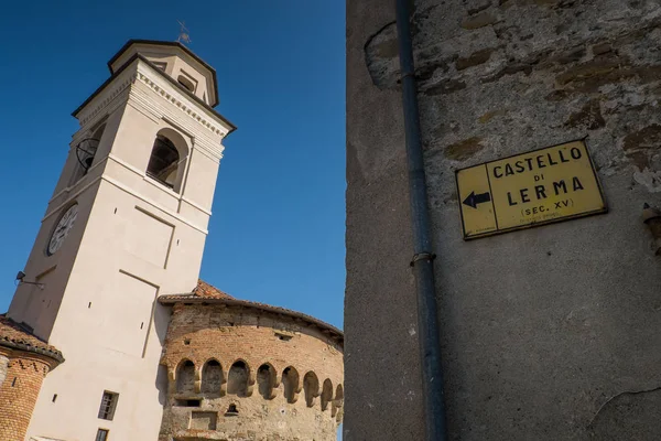 Lerma, Piemonte, Itália - O castelo — Fotografia de Stock