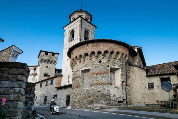 Lerma, Piemonte, Itália - O castelo — Fotografia de Stock