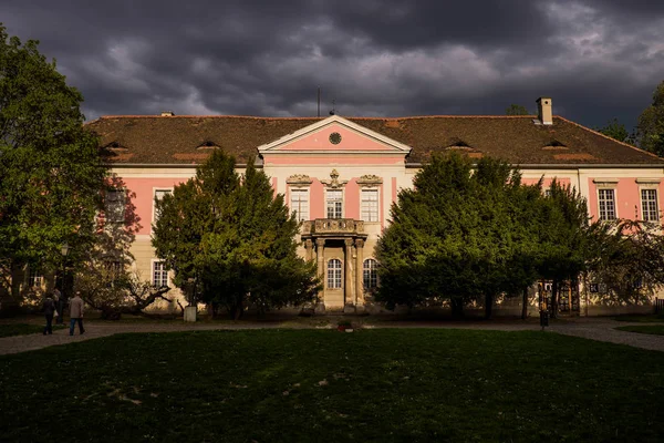 Budapeşte Macaristan'ın başkenti tarafından Tuna nehri geçti.