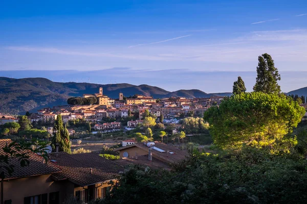 Montescudaio, Toskana, İtalya, panoramik Eylül
