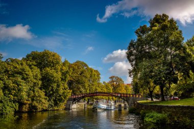 Berlin, Almanya - 21 Eylül 2015 - Spree Nehri iç 