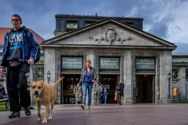 BERLIN, GERMANIA - 23 septembrie 2015: The Wittenbergplatz U-Bahn — Fotografie, imagine de stoc