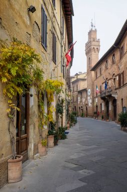 Sonbahar Buonconvento için gelen Siena eyaletinin trekking