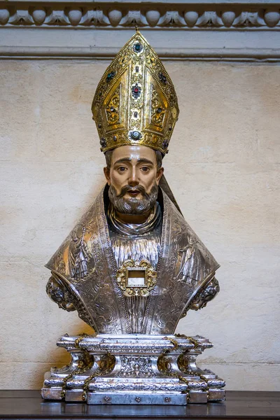 Sevilha, Andaluzia, Espanha - Relíquias na Catedral de Sevilha em S — Fotografia de Stock