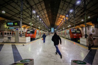 Lisbon, Portekiz - 26 Ocak 2011: Rossio tren istasyonunda Zen
