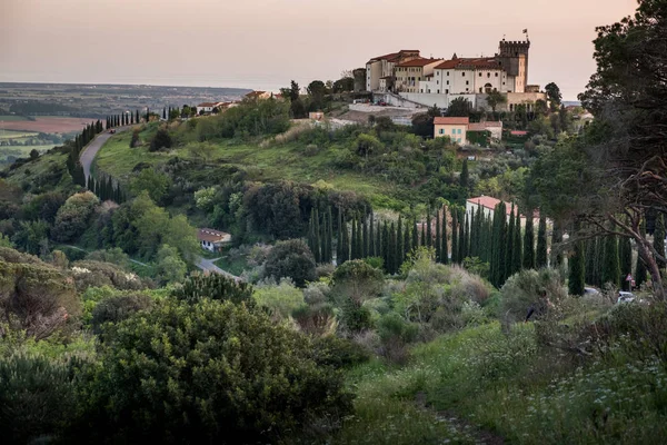 Rosignano Marittimo, Toscane, Livorno - panoramisch uitzicht vanaf de — Stockfoto