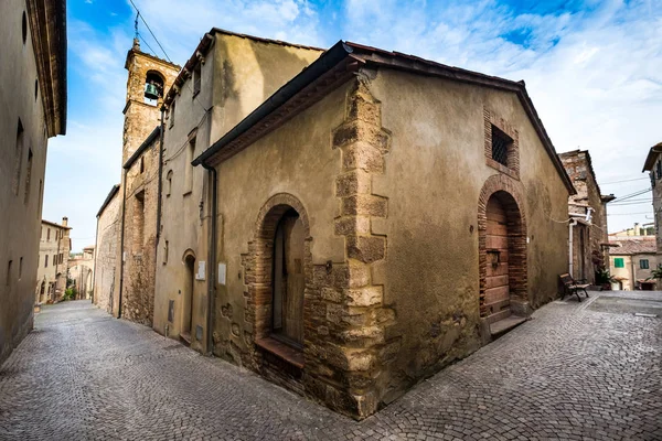 Bibbona Val di Cecina, Livorno, Toskana, İtalya - PARI için