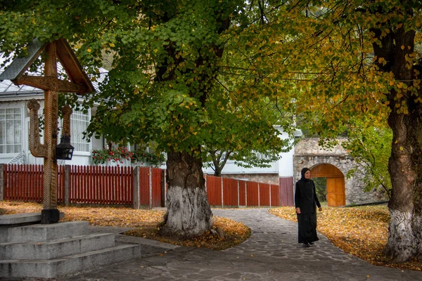 Varatec Romania Ottobre 2014 Suora Sconosciuta Nei Monasteri Ortodossi Bucovina — Foto Stock