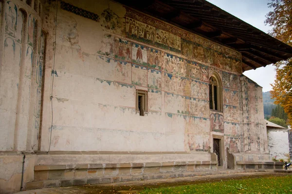 Mosteiros Ortodoxos Bucovina Mosteiro Voronet Conhecido Mosteiro Romeno Localizado Perto — Fotografia de Stock