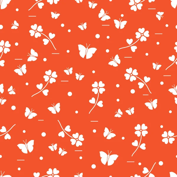 Naadloze patroon met klaver en vlinders. — Stockvector