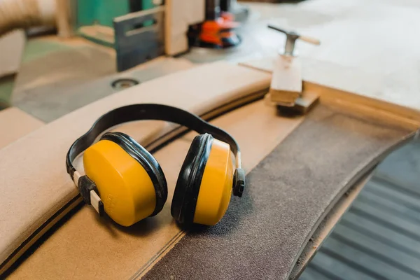 Headphones to protect against noise — Stock Photo, Image