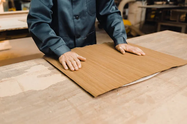 İşçi Tutkallar kaplama