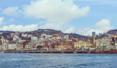 Istanbul ve Boğaz'ın, Türkiye'nin görünümünü. Deniz açık şehir evleri