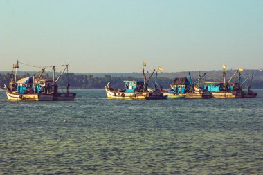 Chapora, Goa, Hindistan - 3 Şubat 2017: balıkçı tekneleri Chapora po