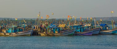 Chapora, Goa, Hindistan - 3 Şubat 2017: balıkçı tekneleri Chapora po