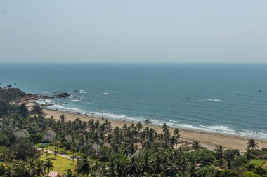 Vagator Beach, Chapora fort Kuzey Goa, Hindistan dan havadan görünümü