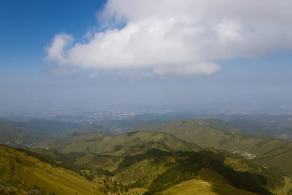 Mountain landscape in Kazakhstan, near Almaty city — Stock Photo, Image