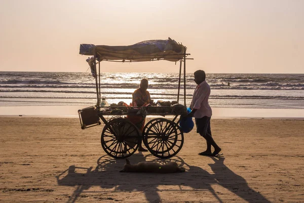 ARAMBOL BEACH, GOA, INDIA - 23 февраля 2017 г.: Кокосы на продажу — стоковое фото