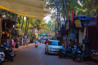 Arambol, Goa, Hindistan - 1 Şubat 2017: Arambol, caddede kuzeye git