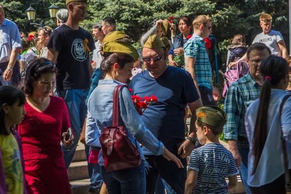 Almatı, Kazakistan - 9 Mayıs: Zafer Bayramı kutlama (zafer 