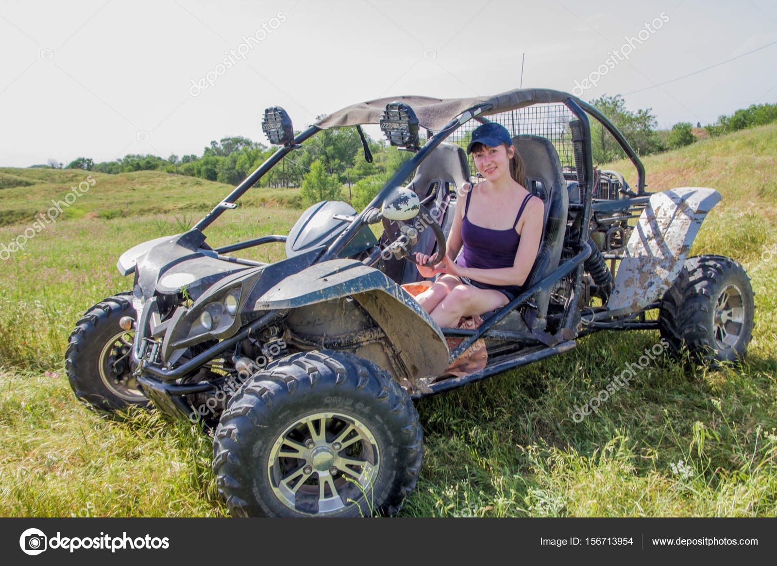 green buggy car