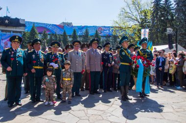 Almatı, Kazakistan - 9 Mayıs: Zafer Bayramı kutlama (zafer 