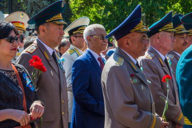Almatı, Kazakistan - 9 Mayıs: Zafer Bayramı kutlama (zafer 
