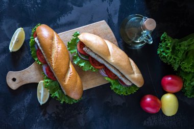 Balıklı sandviç. Balık ekmek - hızlı yemek