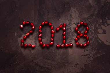 Yeni yıl 2018 metin nar taneleri görünümü top