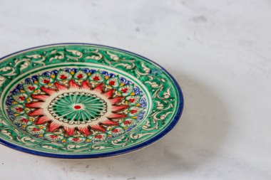 Plaka Özbek tarzı. Boş renkli levha