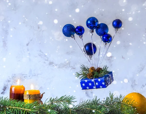 Christmas and new year card. Air balloon of Christmas toys and g — Stock Photo, Image