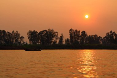 Mekong Nehri günbatımı
