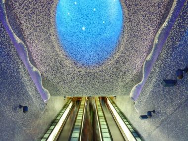 Toledo underground station, Napoli, Italya
