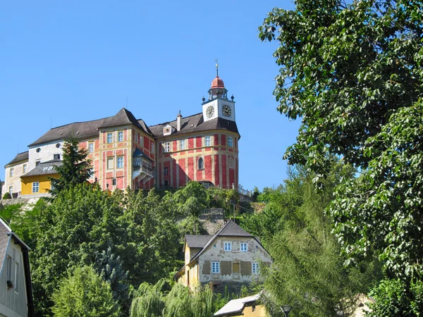 Castle Jansky'nin Hill