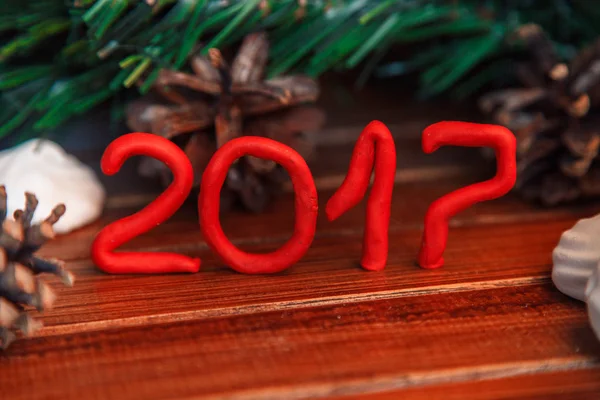 Noel ahşap arka plan. hediye ve marshmallow